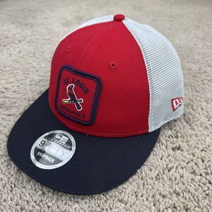 St. Louis Cardinals Hat 9Fifty Snapback‎ Red Low Pro Squared Patch Mesh Back Cap